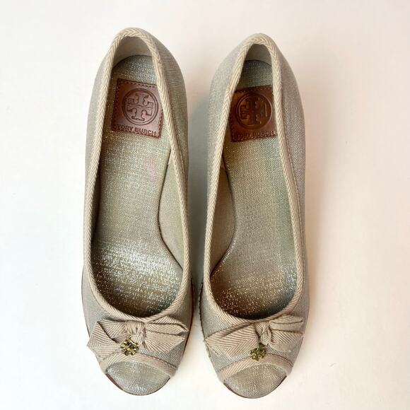 Tory Burch Jackie Espadrille Wedge Peep Toe Pumps in Beige Canvas Size 8.5 - Picture 4 of 10